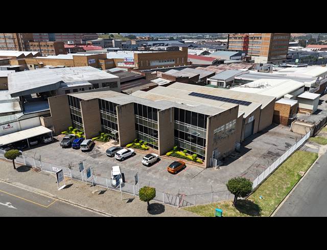 2,071M² WAREHOUSE FOR SALE IN SELBY